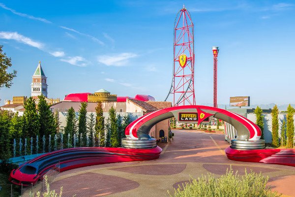 Vuelven las Noches Italianas a Ferrari Land